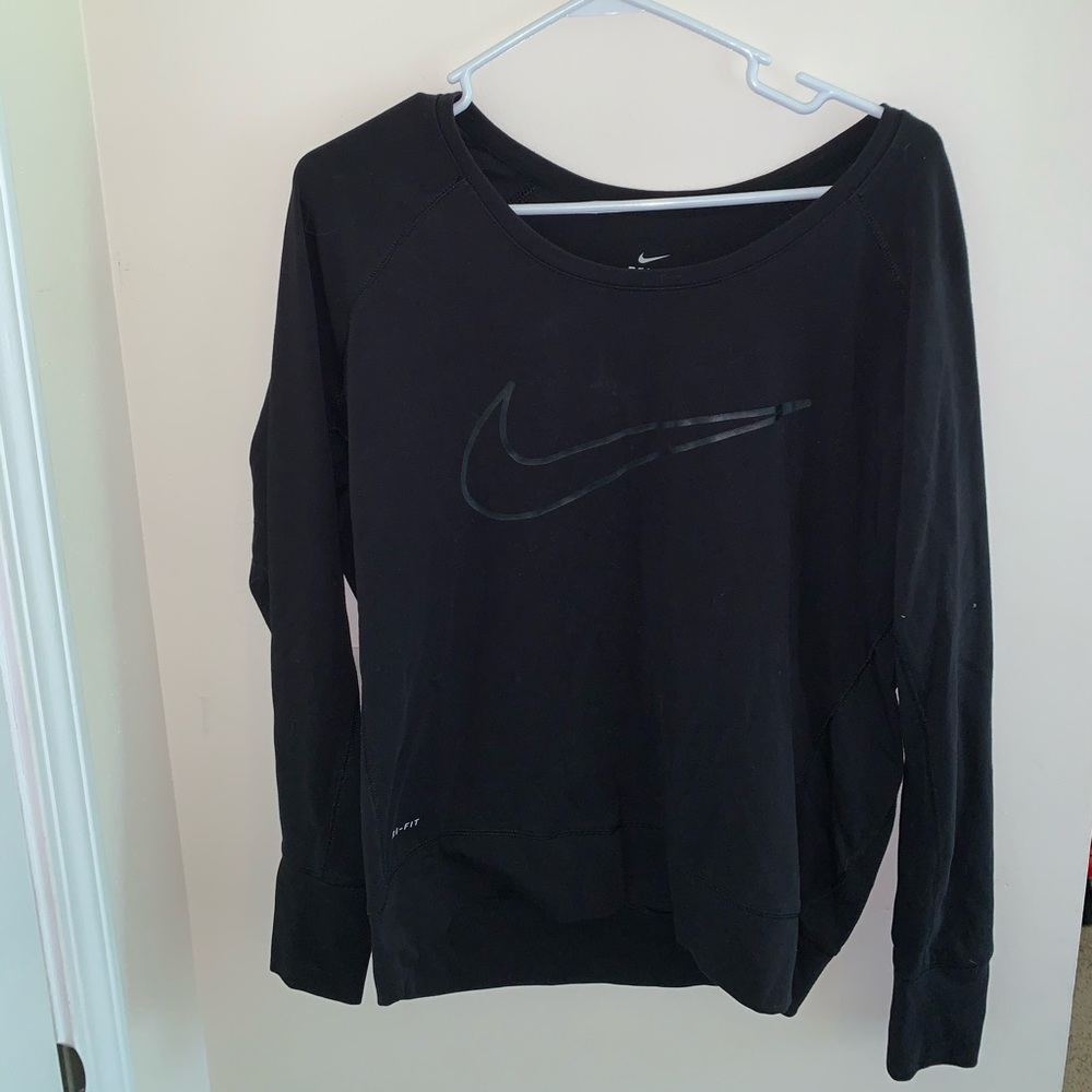 Never worn before Nike sweater